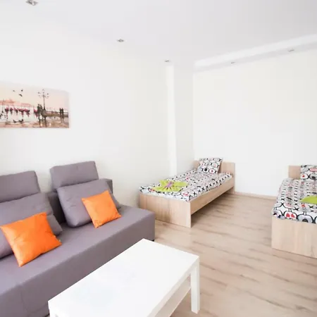 Lucky - Swidnicka Old Town Apartamento *